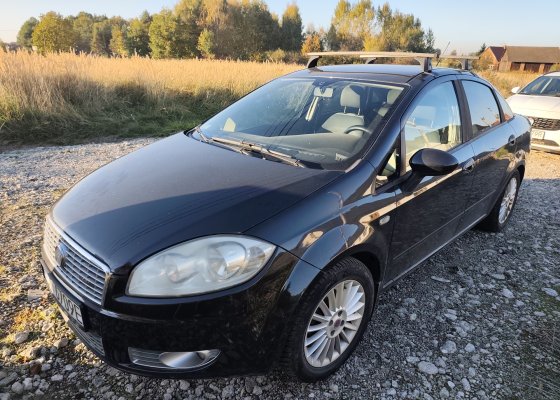 Sprzedam fiat linea -uszkodzony