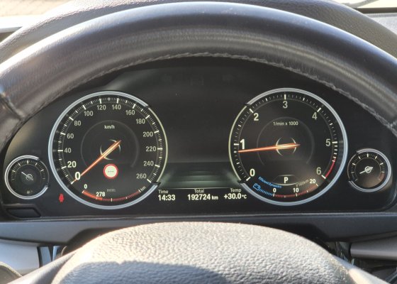 BMW X5 F15 xDrive25d, z polskiego salonu
