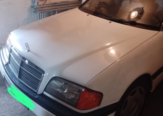 Mercedes C220D 1995 r. 
