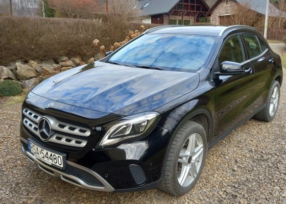 Mercedes Benz GLA 200 7G-DCT URBAN