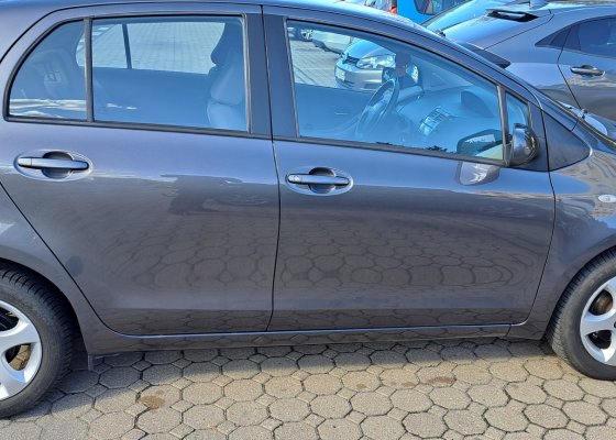Toyota Yaris II