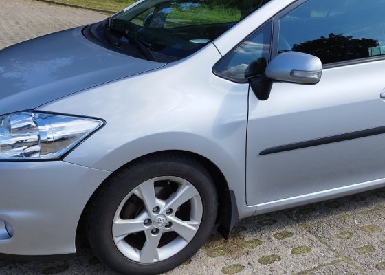 Toyota Auris 1.6 pierwszy właściciel 