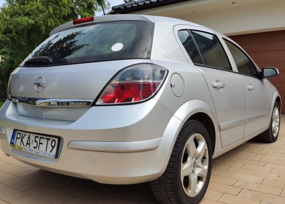 Opel Astra 1.9 150KM bez DPF bogata wersja zadbana