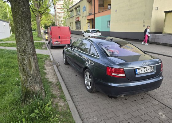 Sprzedam Audi A6 C6 3.0 Tdi quattro, automatyczna skrzynia biegów tiptronic,4X4,skóra,klimatyzacja dwustrefowa, nawigacja