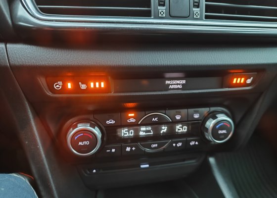 Sprzedam samochód Mazda 3, 2018, 2.0 benzyna, 165 km, krajowy, drugi właściciel 