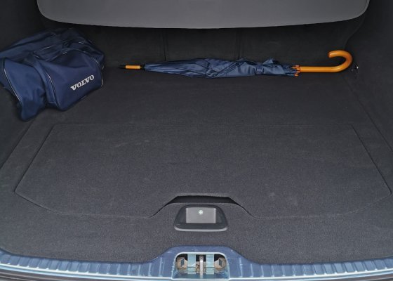 VOLVO XC60 M17 SUMMUM