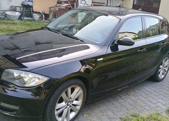 Sprzedam BMW seria1 rok produkcji 2009