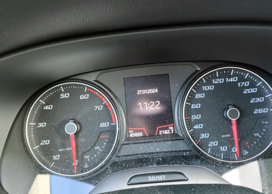 SEAT ATECA SUV wersja Style 1,5 TSI 150 KM 4Drive Star Stop  na gwarancji ,pierwszy właściciel , mały przebieg