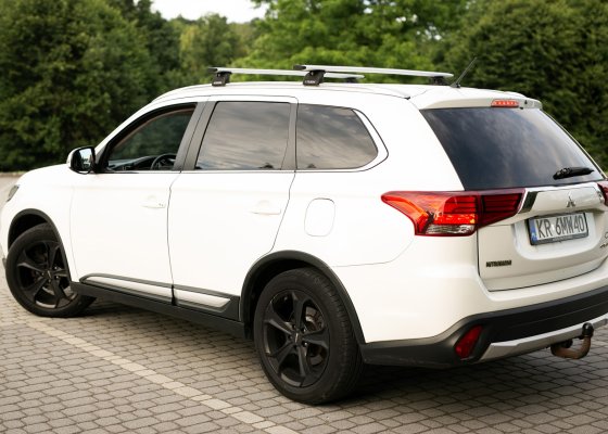MITSUBISHI OUTLANDER 2.2 DI-D 150 KM | 4x4 | AUTOMAT | 7 OSÓB | SALON POLSKA | BEZWYPADKOWY