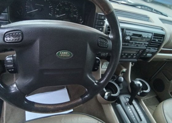 Land Rover Discovery 4.0 V8