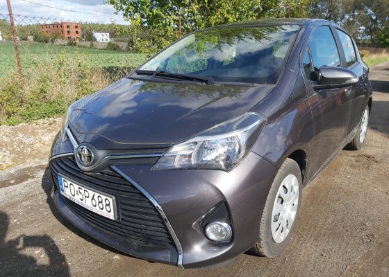 TOYOTA YARIS  1.33 99KM benzyna rok 2015r 
