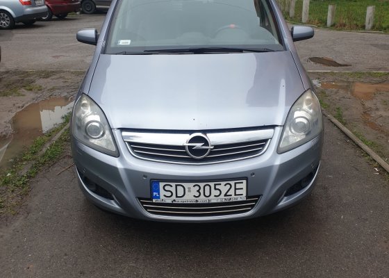 Opel zafira b 1.8 bezyna gaz 2009r