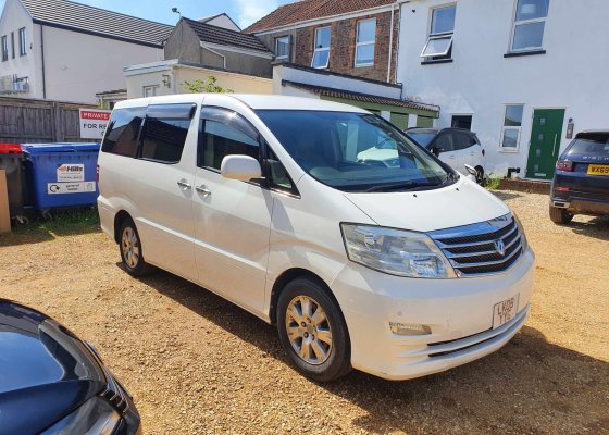 Toyota Alphard 2005 