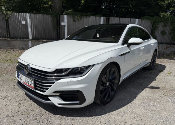 Volkswagen Arteon 2.0 TDI DSG R-Line hak head-up
