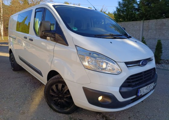 Ford Transit Custom 2.0 TDCi 2015 – Bezproblemowy i Gotowy do Pracy!