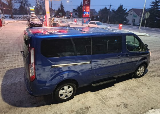 Sprzedam Tourneo Custom Titanium Full Opcja , skóry , navi Individual 2.0EcoBlue euro 6. 170KM.