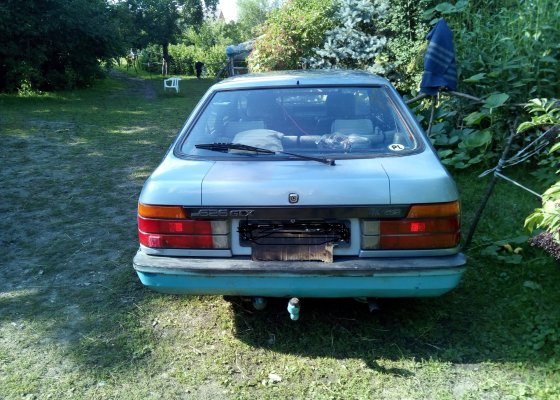 sprzedam mazdę 626 1984r., GLX unikatowy model najlepiej dla kolekcjonera w ogólnym dobrym stanie technicznym.