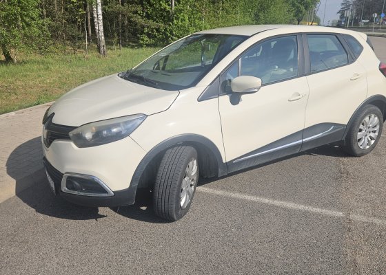 Renault Captur –2013r – czyste +( ma papiery na hak)