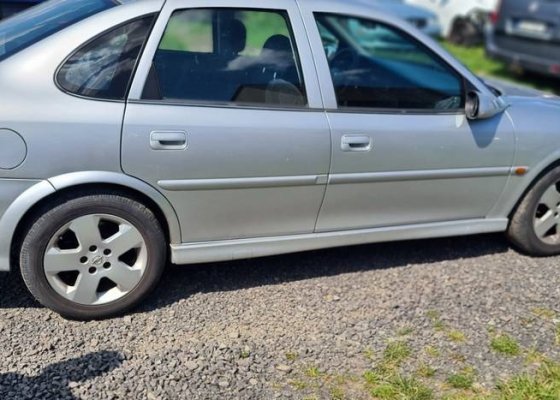 Opel vectra b 1.6 Klima!