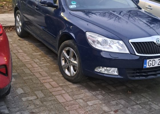 Skoda Octavia 2011 najniższy przebieg silnik po kapitalnym remoncie 