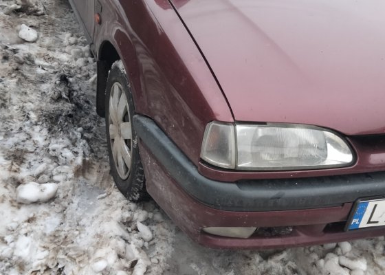Renault 19 Benzyna+Gaz Stag1 