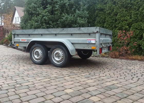 Przyczepka samochodowa dwuosiowa 