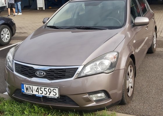Kia ceed 1.4 hatchback  l rej.2010